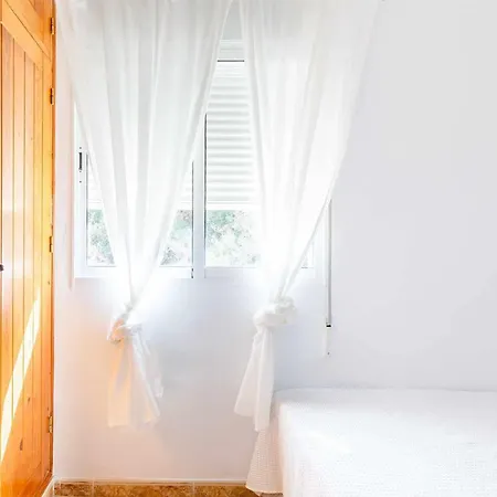 A&n 4 * Frigiliana