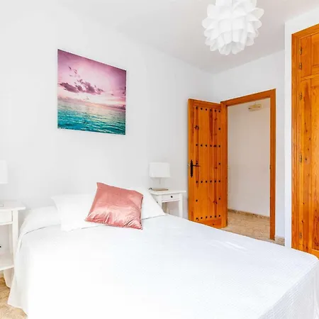 A&n 4 * Frigiliana