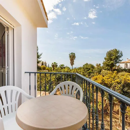 A&n 4 * Frigiliana